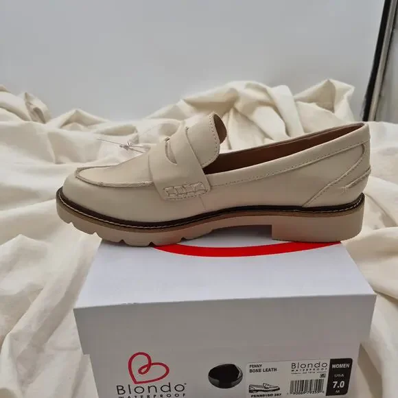 NEW Blondo Penny Waterproof Loafers slip on flat bone Leather women size 7 - Picture 2 of 8